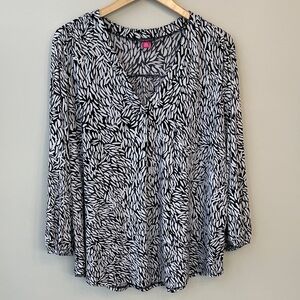 Vince Camuto Black and White Leaf Print Popover Blouse size XXL